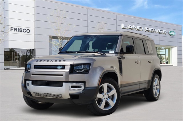 2023 Land Rover Defender SE's photo