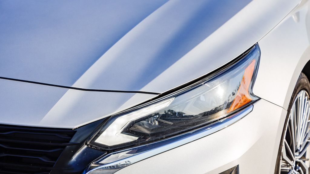 2023 Nissan Altima 2.5 SL photo 3