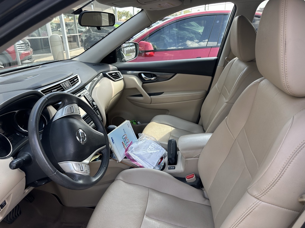 2016 Nissan Rogue SL photo 6