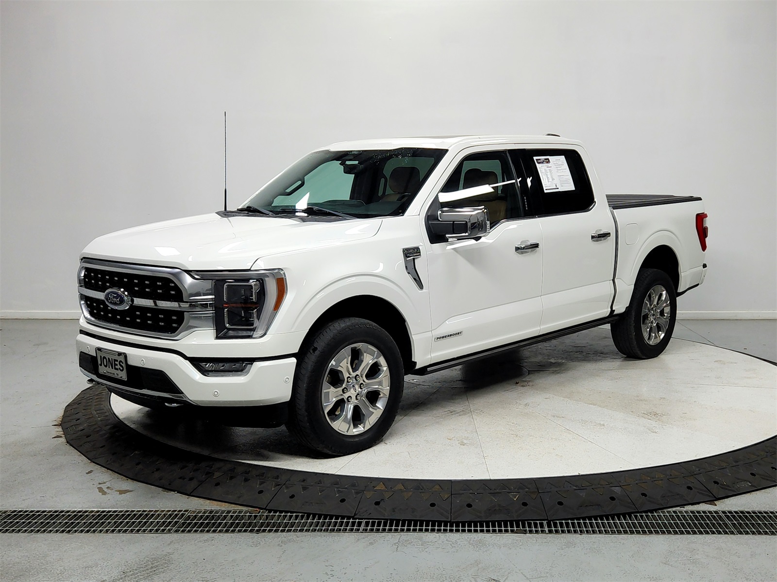 2022 Ford F-150 Platinum photo 3