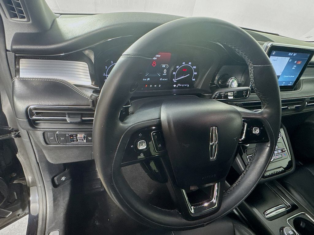 2021 Lincoln Corsair Standard photo 11