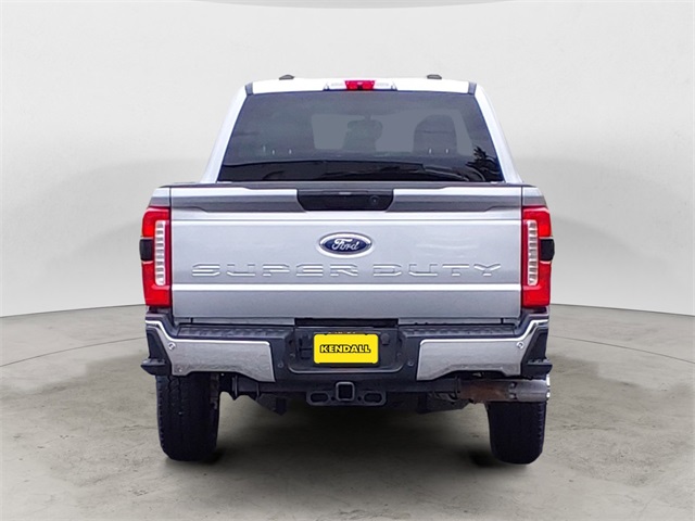 2024 Ford F-350 photo 4
