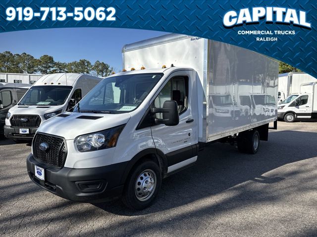 2024 Ford Transit Cutaway photo 4