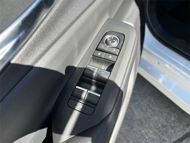 2024 Toyota Prius Prime XSE Premium photo 26