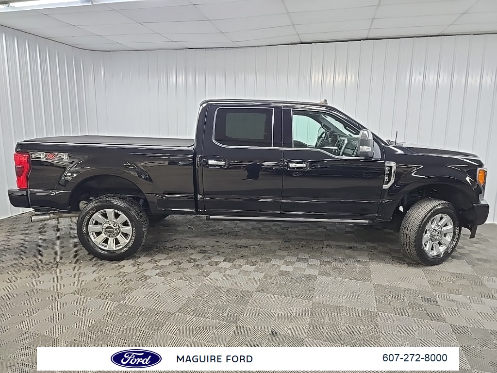 2019 Ford F-250 Platinum photo 2