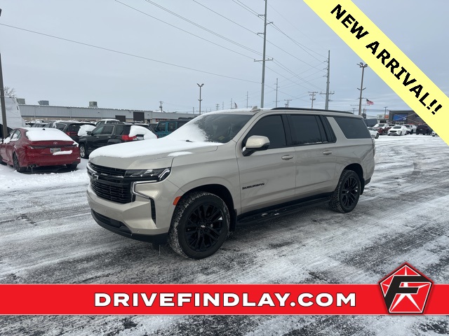 2023 Chevrolet Suburban RST's photo