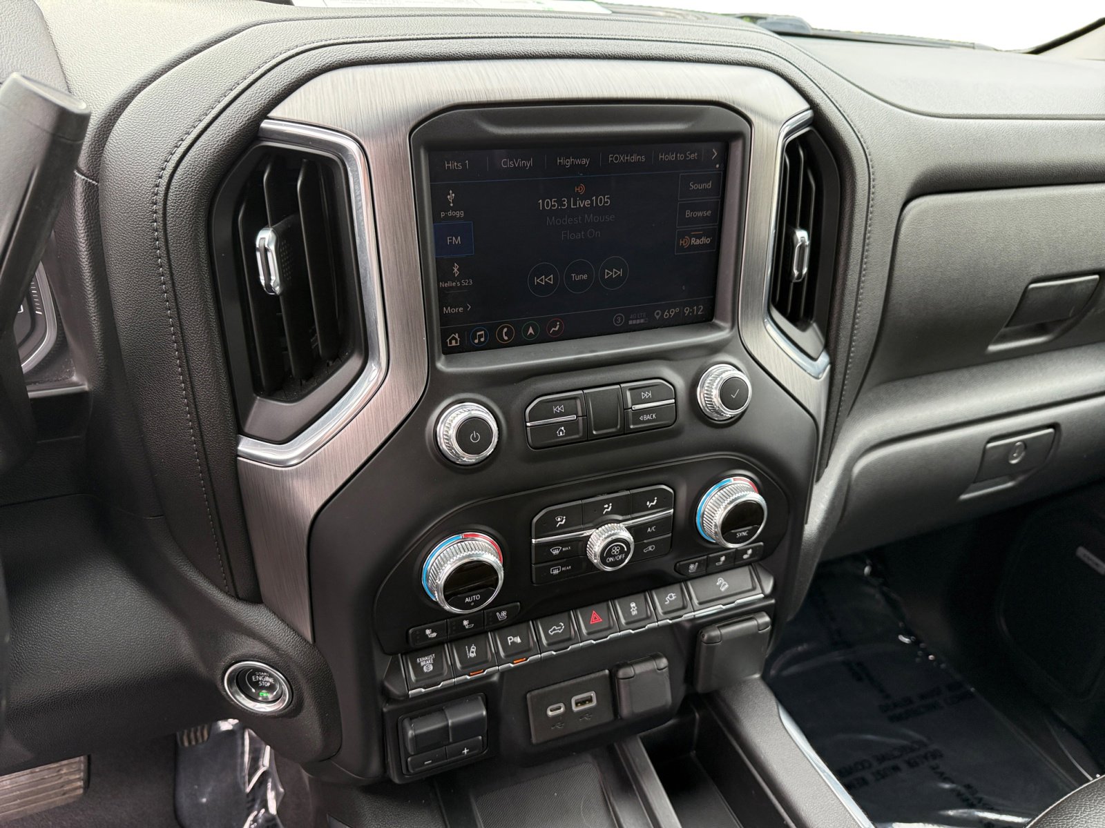 2020 Gmc Sierra 2500 HD Denali photo 12