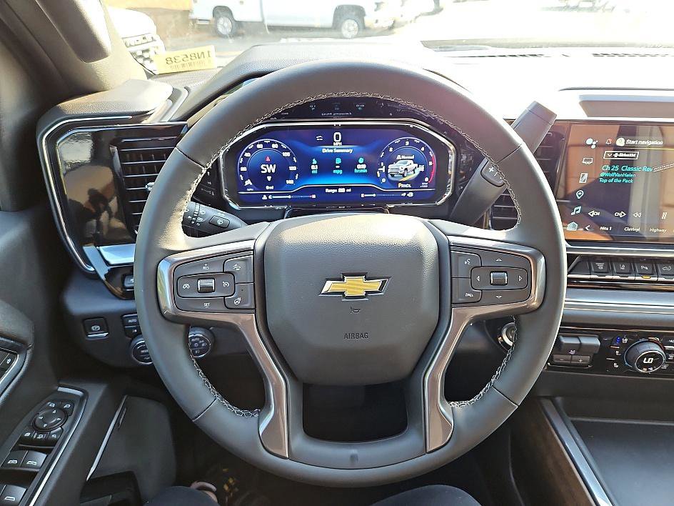 2025 Chevrolet Silverado 2500HD High Country photo 16