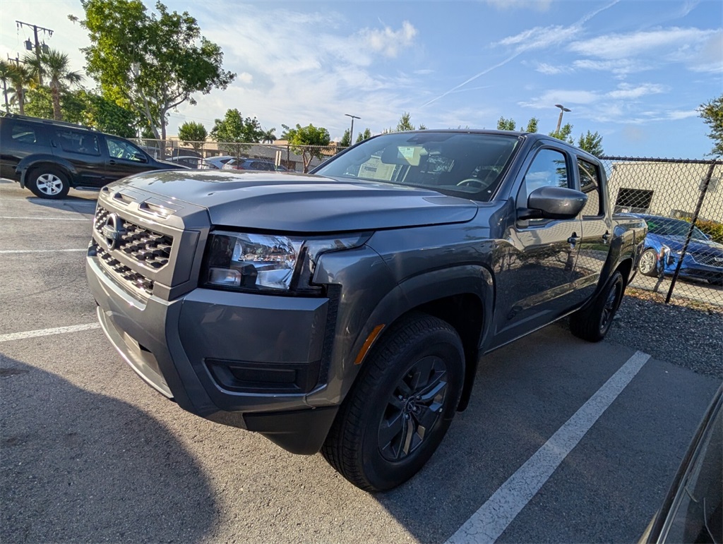 2025 Nissan Frontier Crew Cab SV photo 4