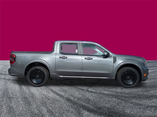 2025 Ford Maverick photo 3