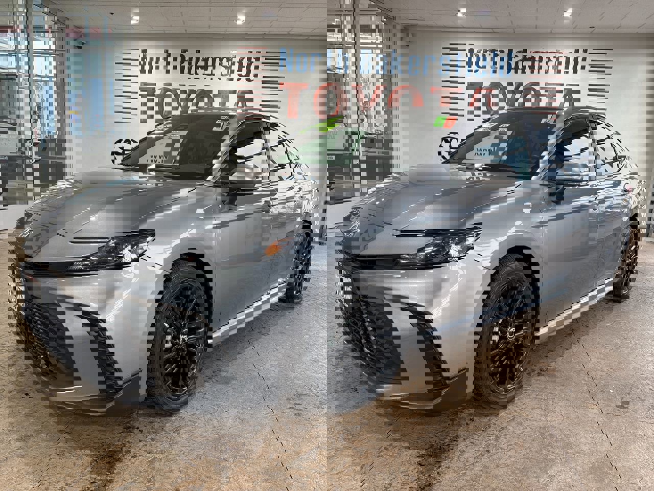 2025 Toyota Camry SE's photo