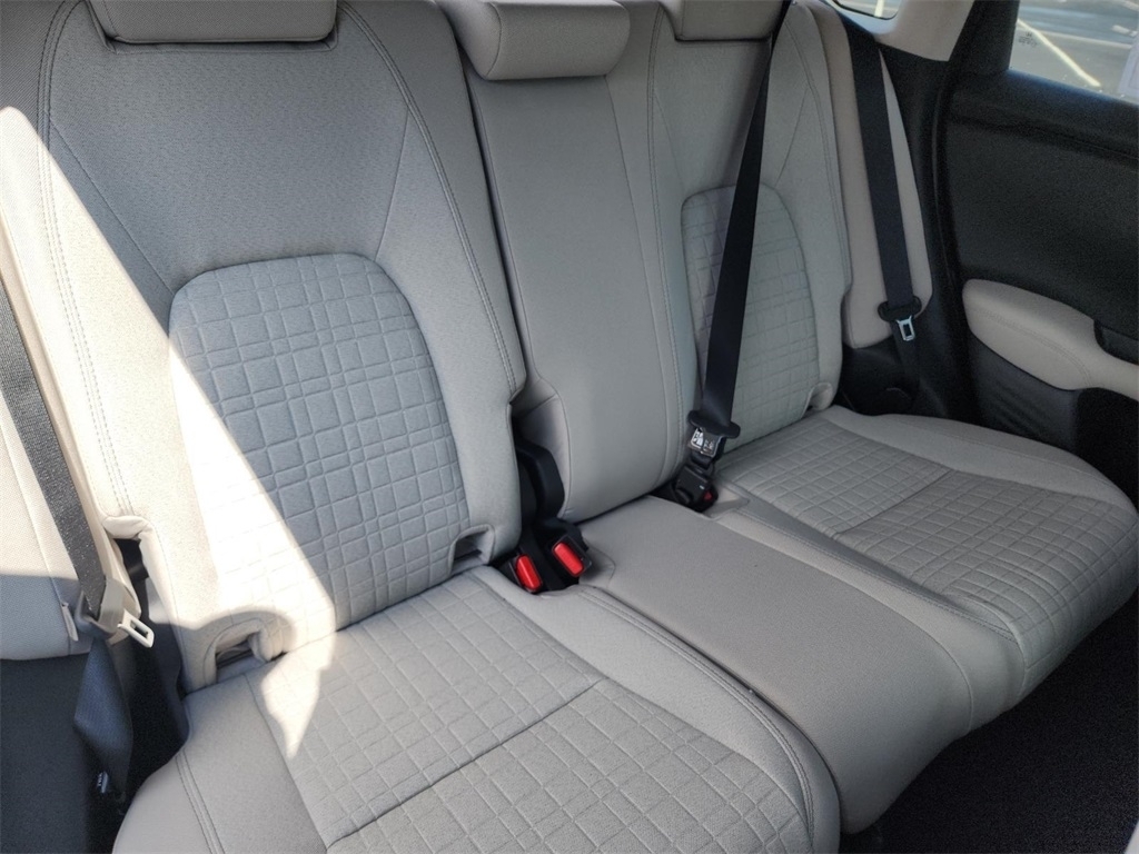 2026 Honda HR-V LX photo 18