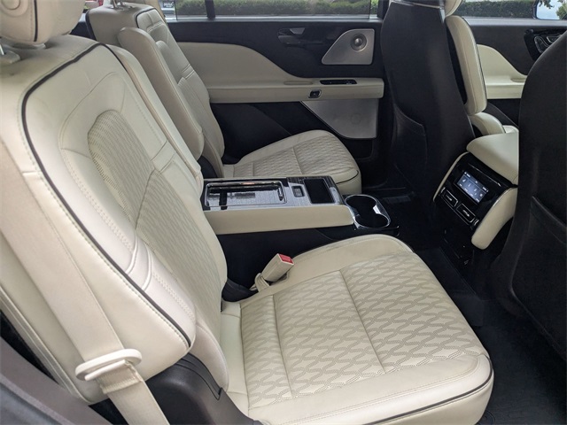 2020 Lincoln Aviator Black Label photo 24