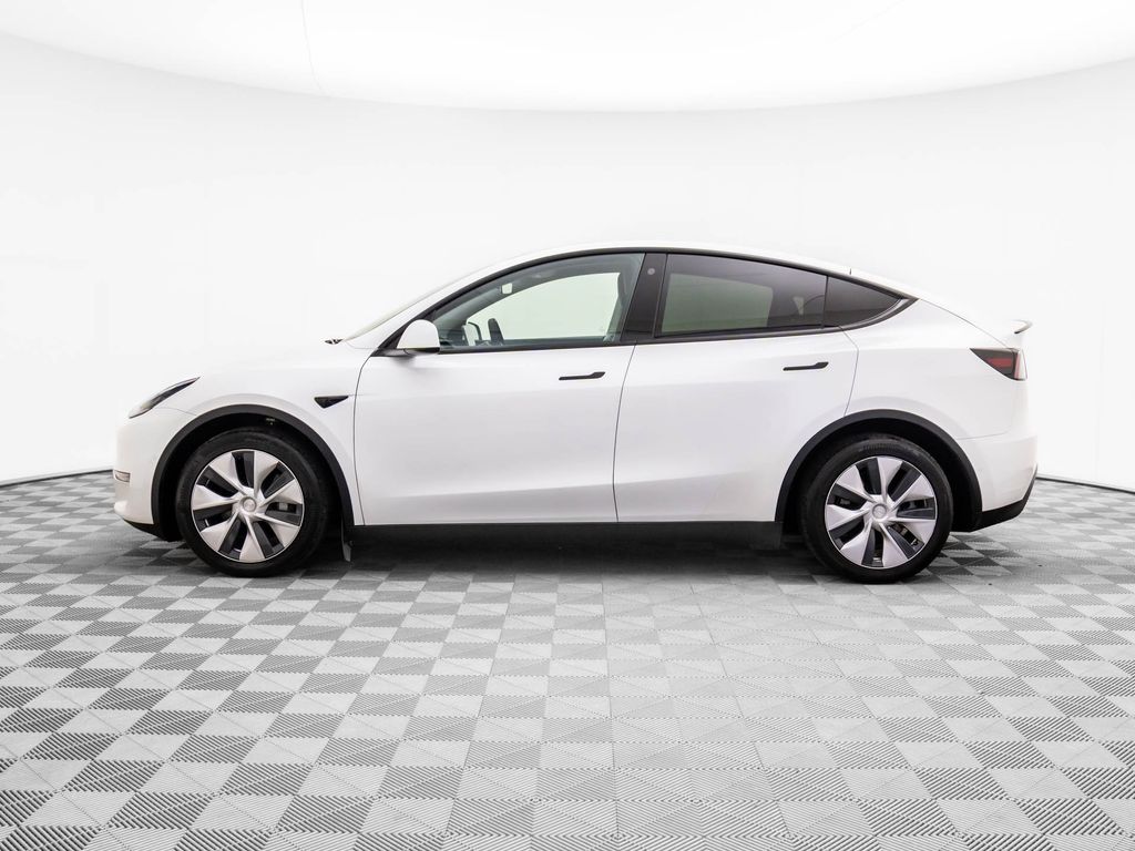 Used 2022 Tesla Model Y Long Range with VIN 7SAYGDEE8NF317448 for sale in Barrington, IL