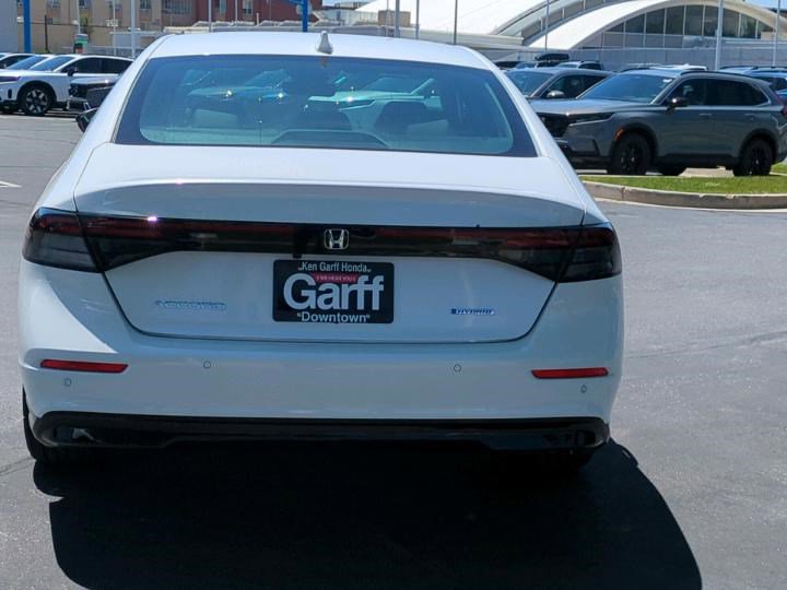 2025 Honda Accord Hybrid EX-L photo 4