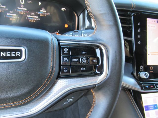 2022 Jeep Grand Wagoneer III photo 18