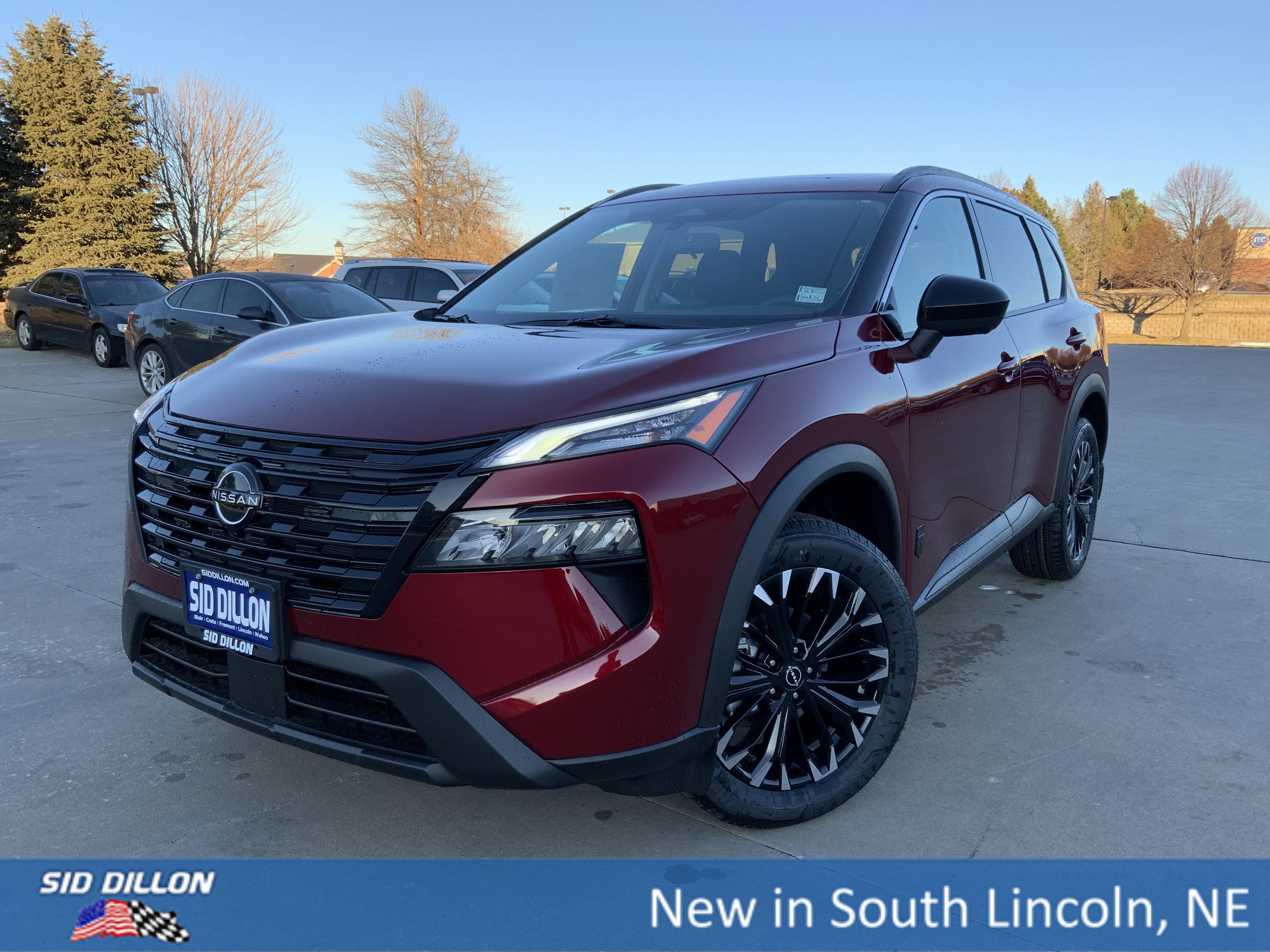 2026 Nissan Rogue Dark Armor's photo