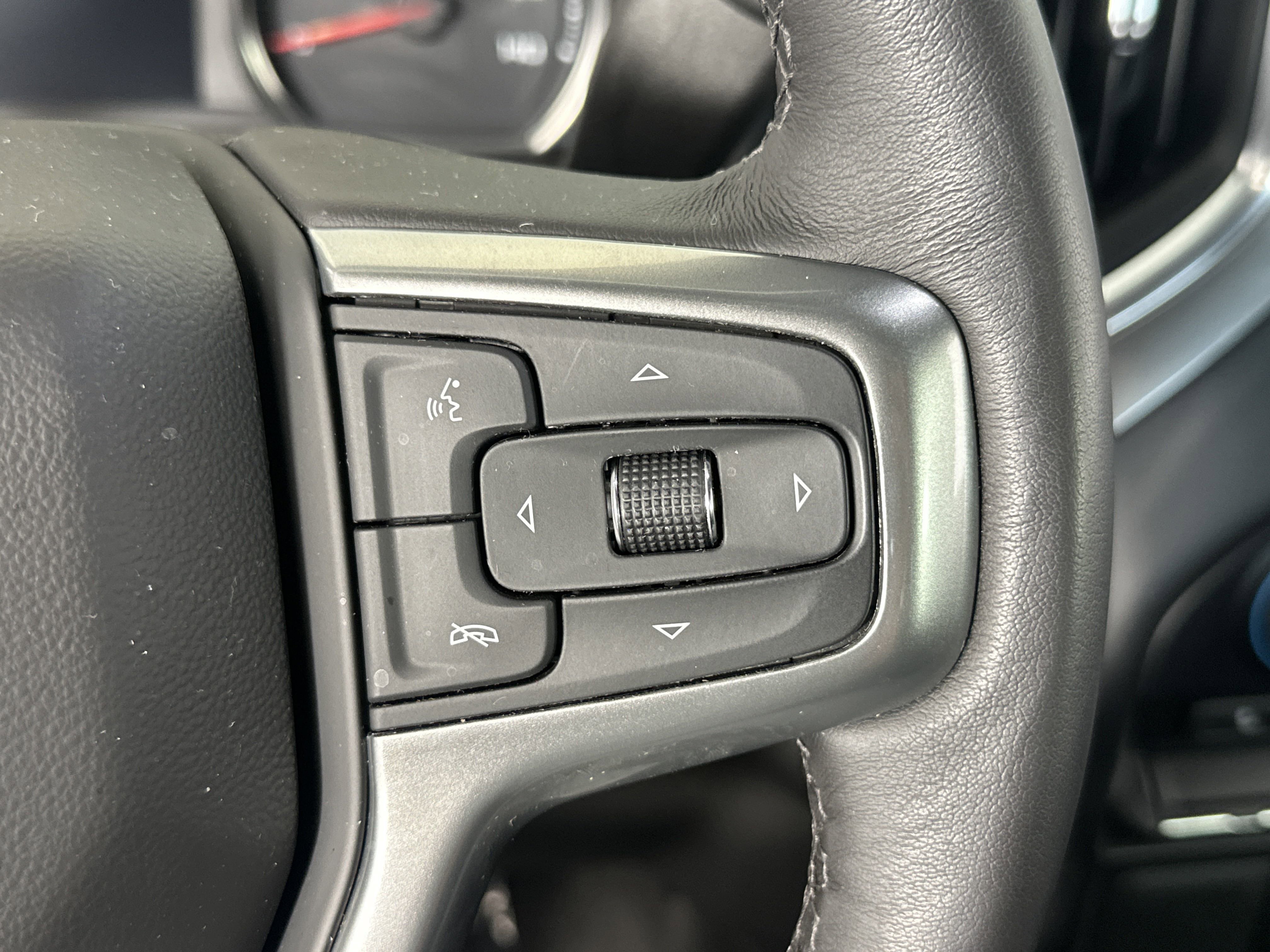 2022 Chevrolet Silverado 1500 LT photo 16