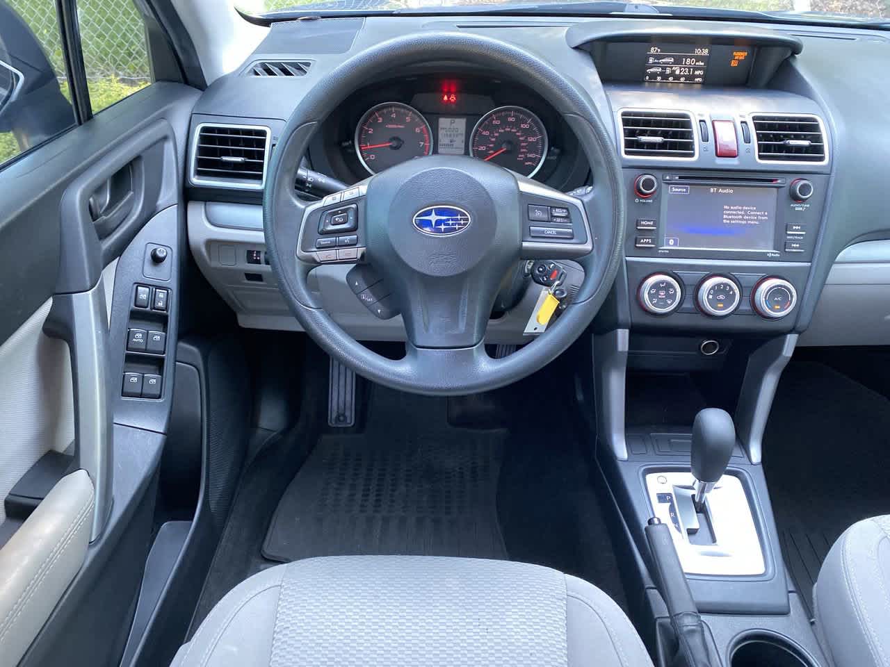 2016 Subaru Forester 2.5i photo 10