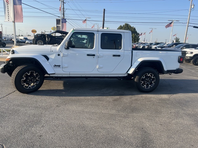 2025 Jeep Gladiator Sport S photo 4