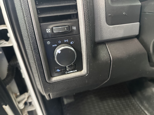 2014 Ram 1500 Tradesman photo 18