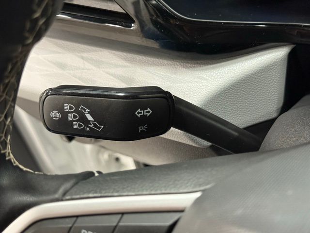 2022 Volkswagen Taos S photo 14