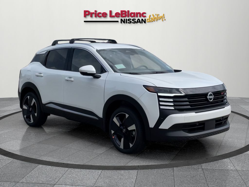 2025 Nissan Kicks SR's photo