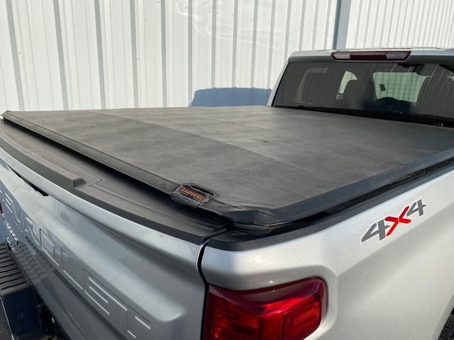 2019 Chevrolet Silverado 1500 LT photo 21