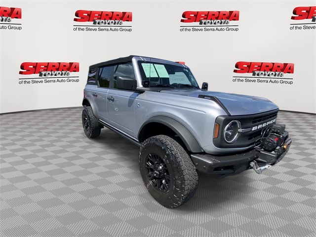 2022 Ford Bronco Black Diamond photo 3