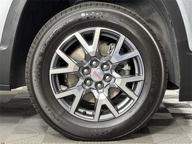 2023 Gmc Acadia SLT photo 2