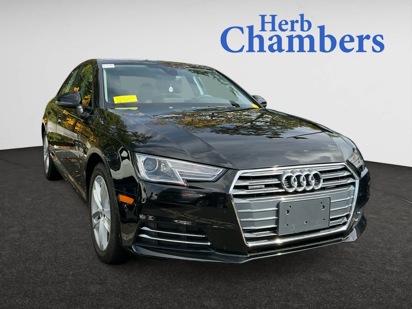 2017 Audi A4 Premium's photo