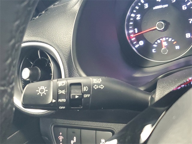 2023 Kia Forte GT-Line photo 15