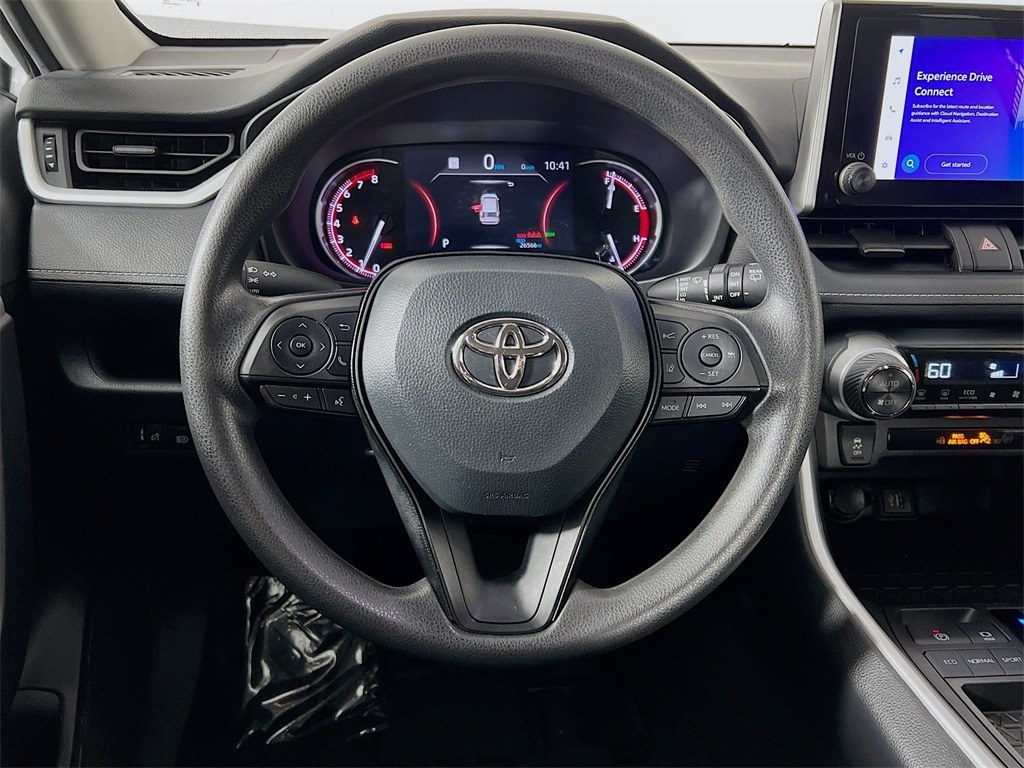 2024 Toyota RAV4 XLE photo 9