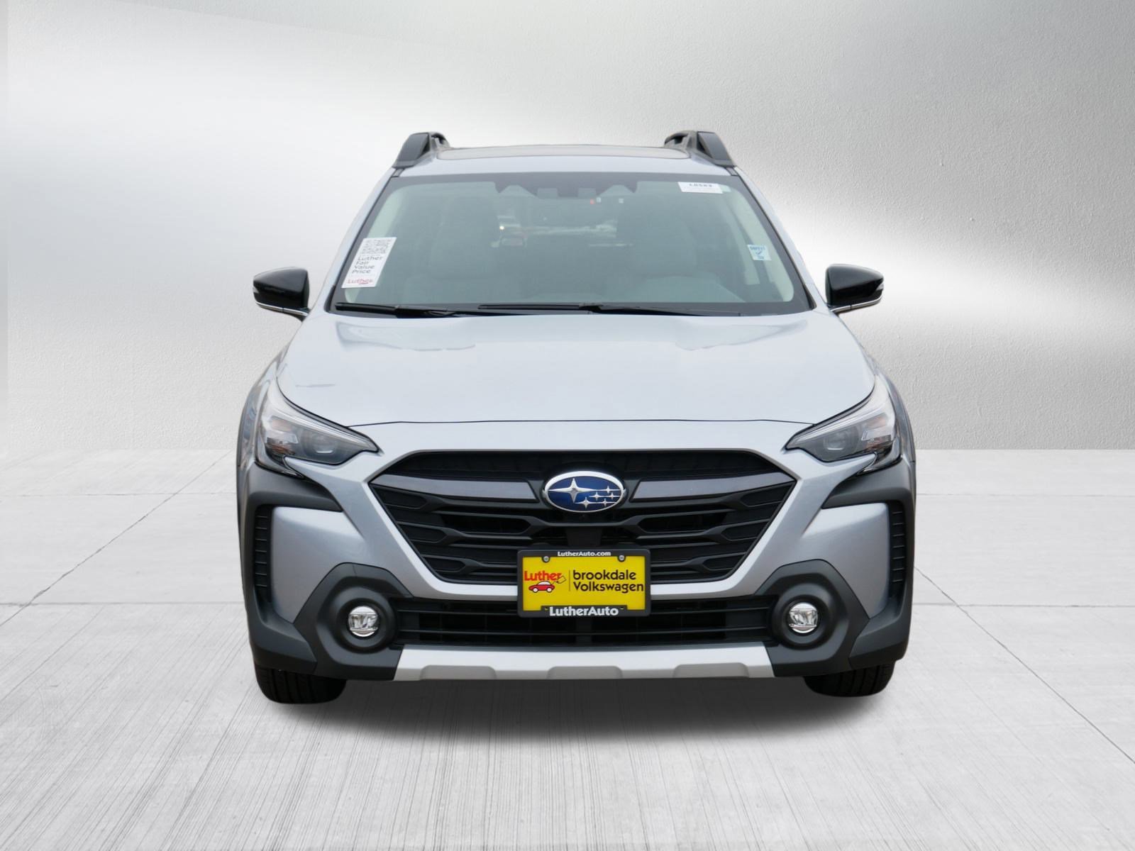 2023 Subaru Outback Limited photo 2