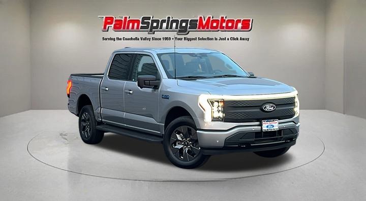 2025 Ford F-150 Lightning Flash's photo