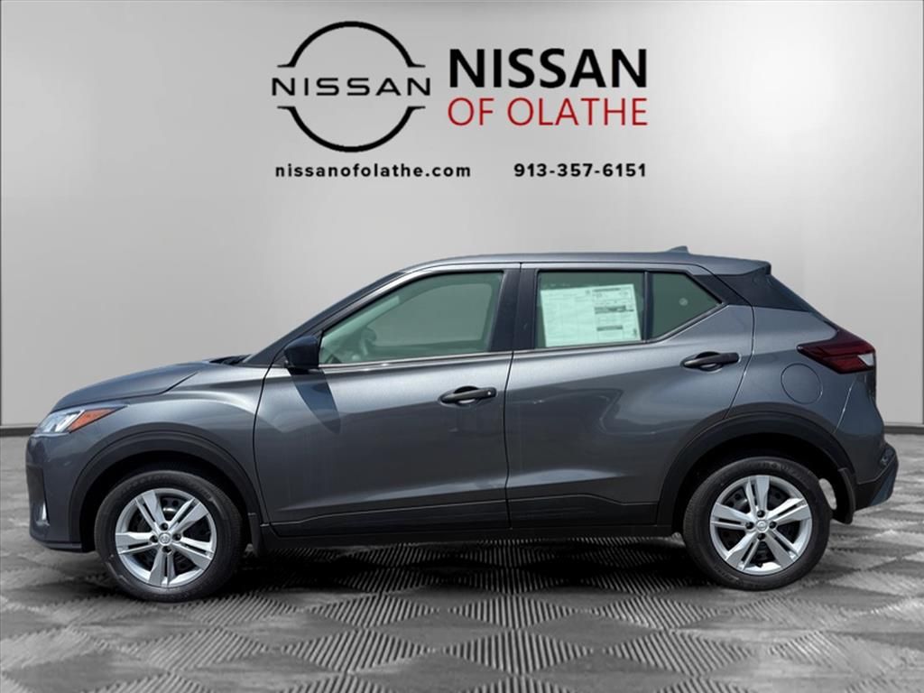 2025 Nissan Kicks Play S photo 15