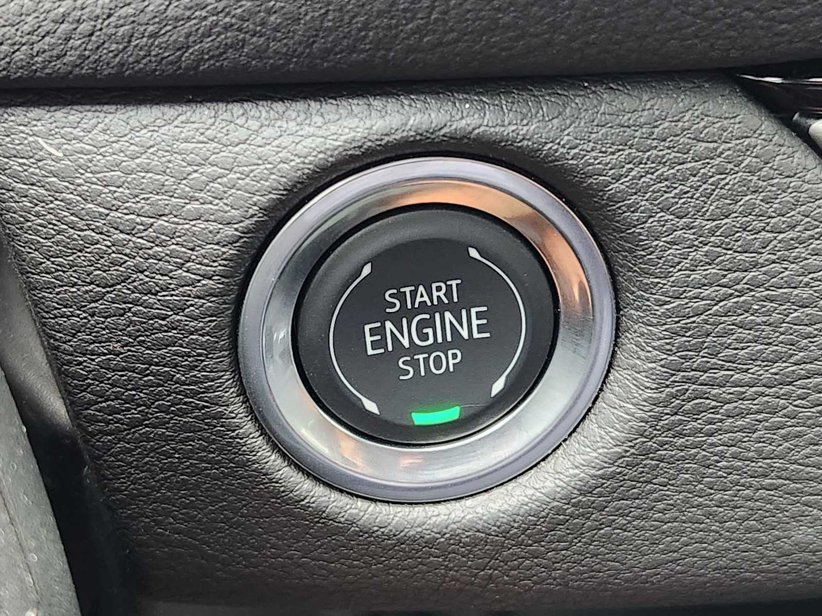 2025 Cadillac XT4 Sport photo 15
