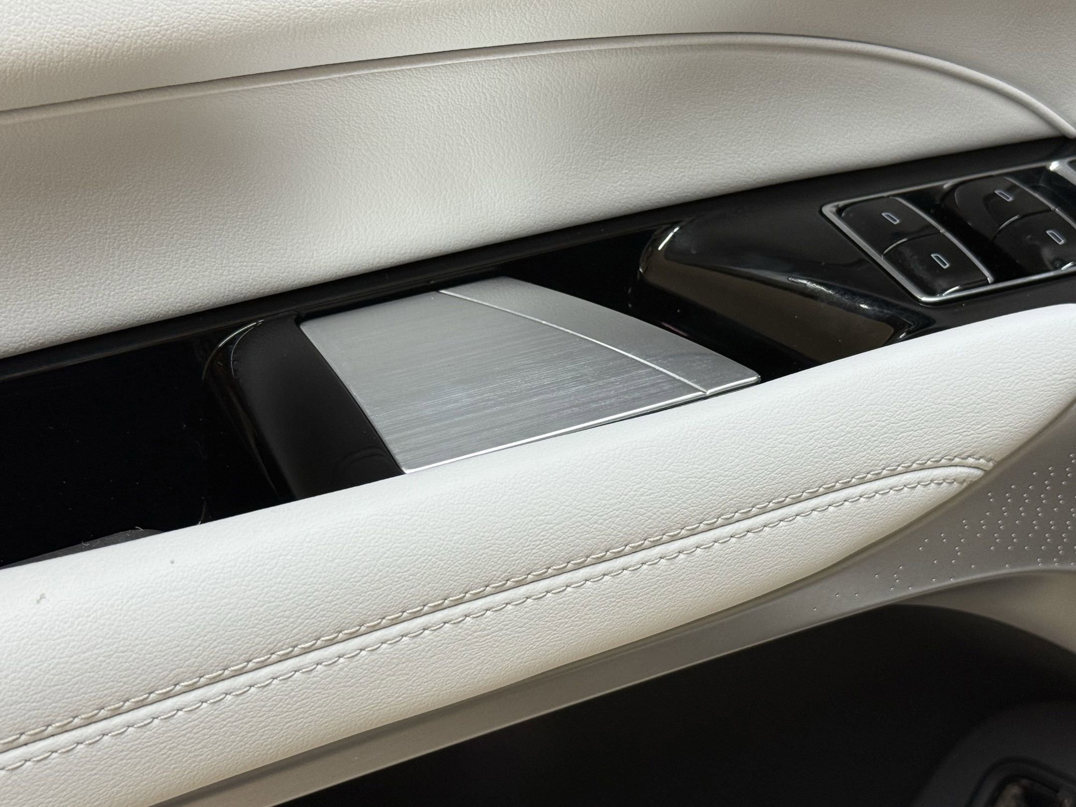 2025 Cadillac Lyriq Sport photo 22
