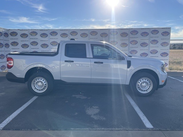 2026 Ford Maverick XL's photo