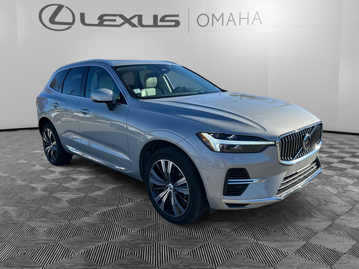 2022 Volvo XC60 Inscription's photo