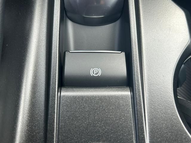 2025 Ford Explorer ST-Line photo 24