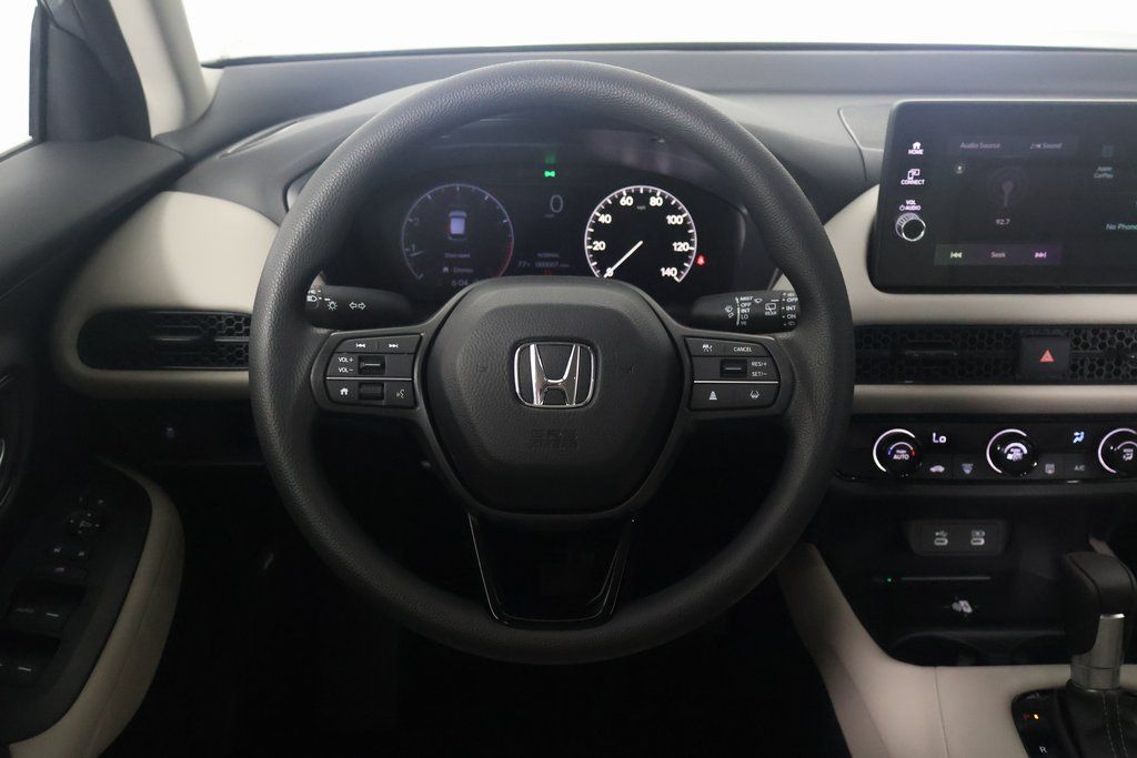 2026 Honda HR-V LX photo 2