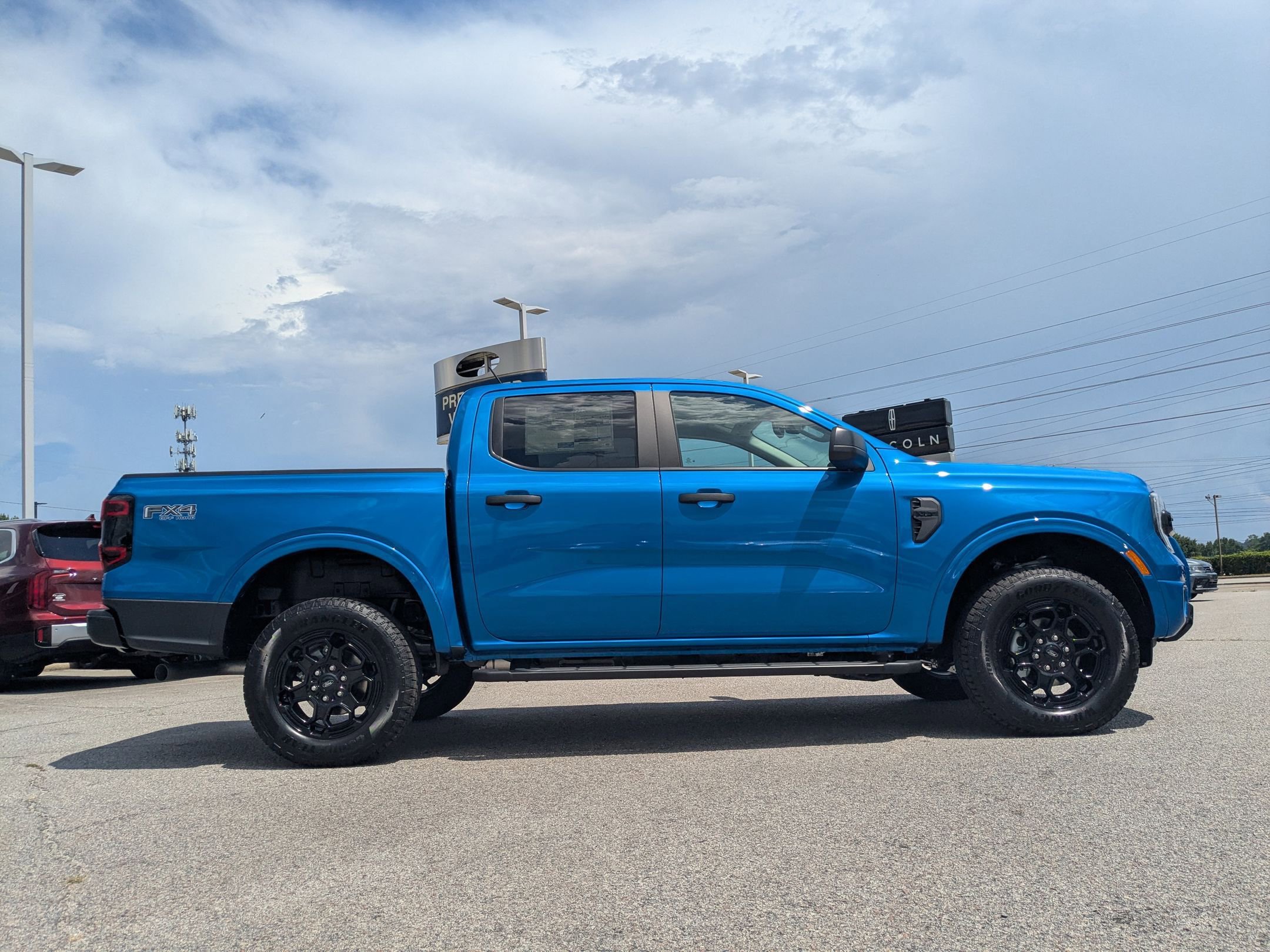 2025 Ford Ranger XLT photo 2
