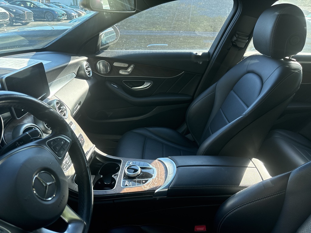 2018 Mercedes Benz C 300 4MATIC photo 4