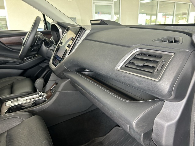 2023 Subaru Ascent Touring photo 19