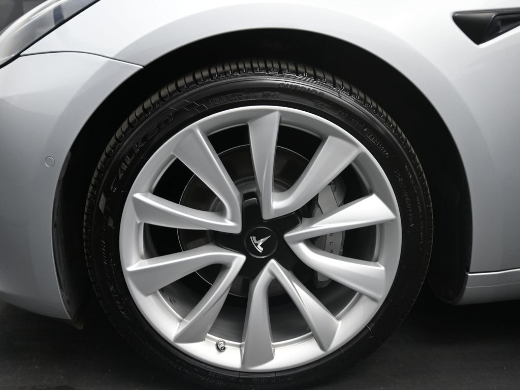 2018 Tesla Model 3 Long Range photo 15