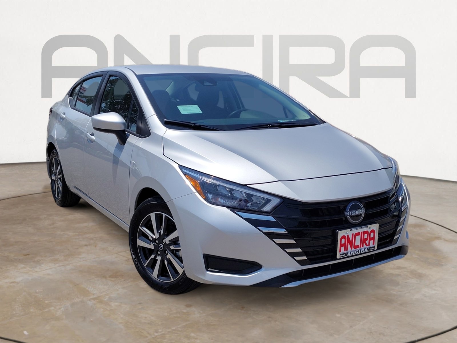 2025 Nissan Versa SV photo 4