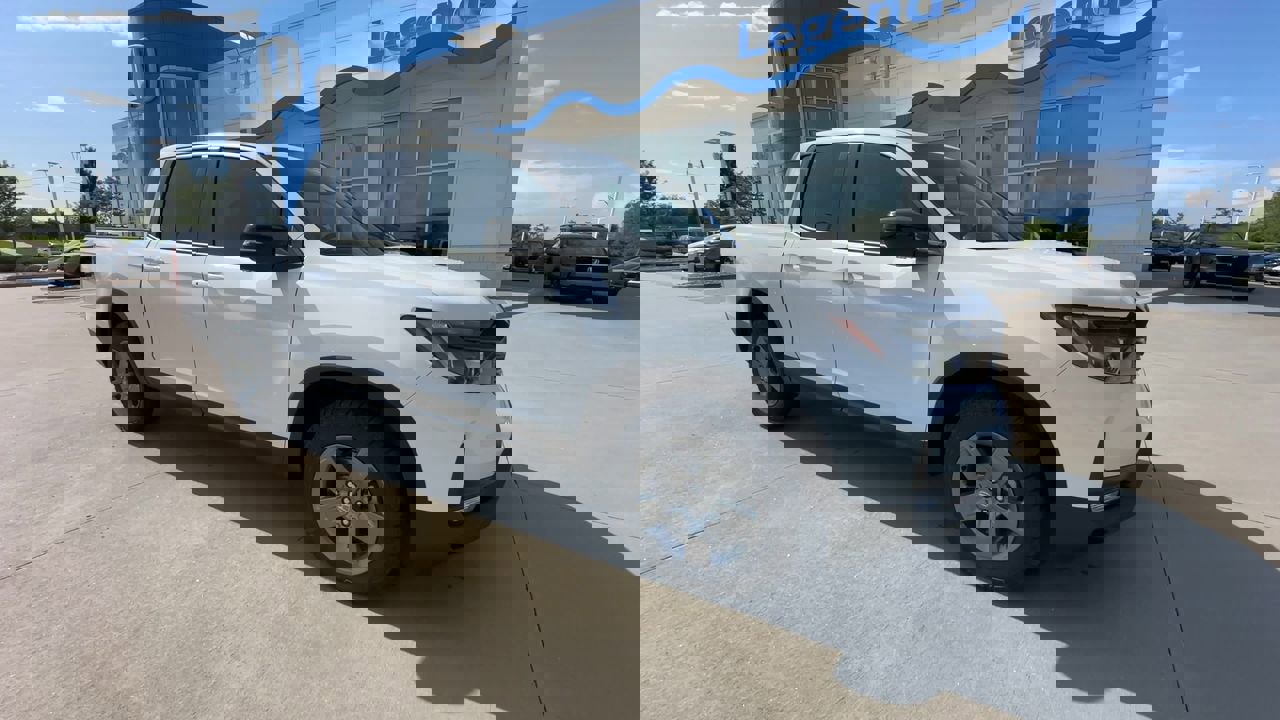 2025 Honda Ridgeline TrailSport photo 2
