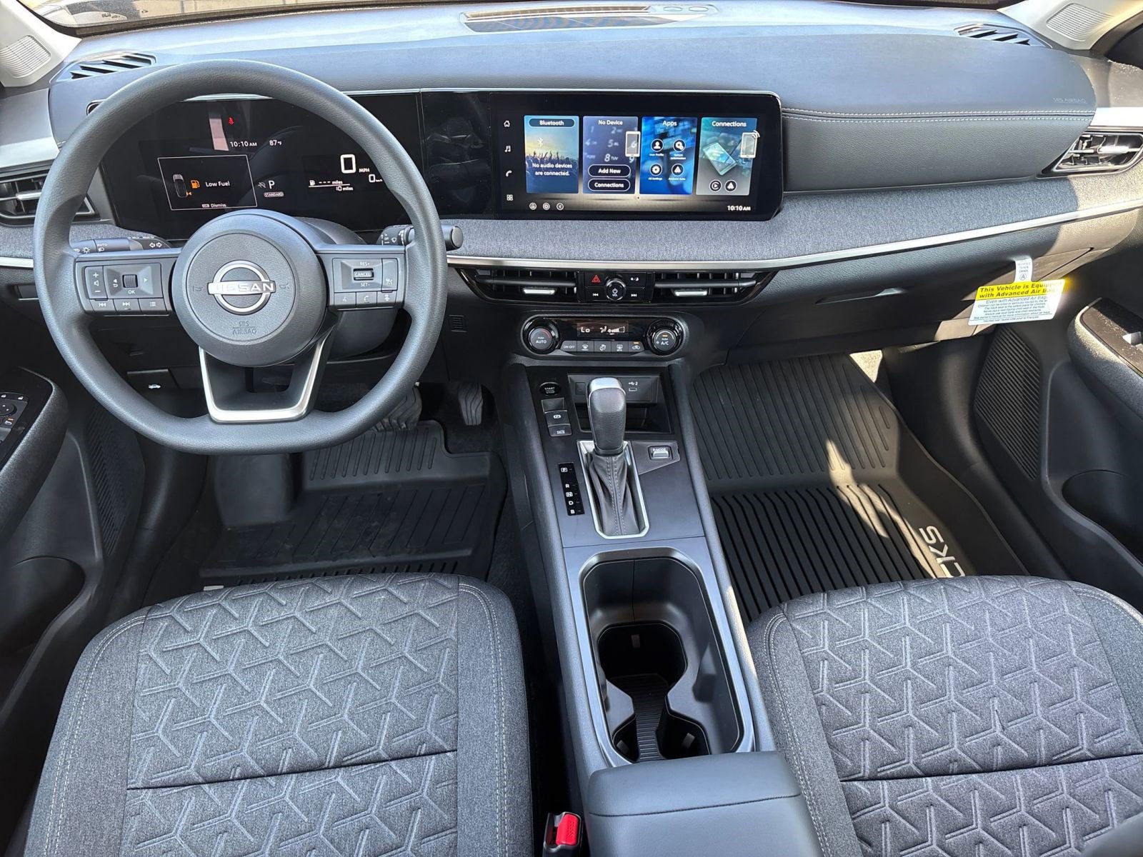2026 Nissan Kicks SV photo 16