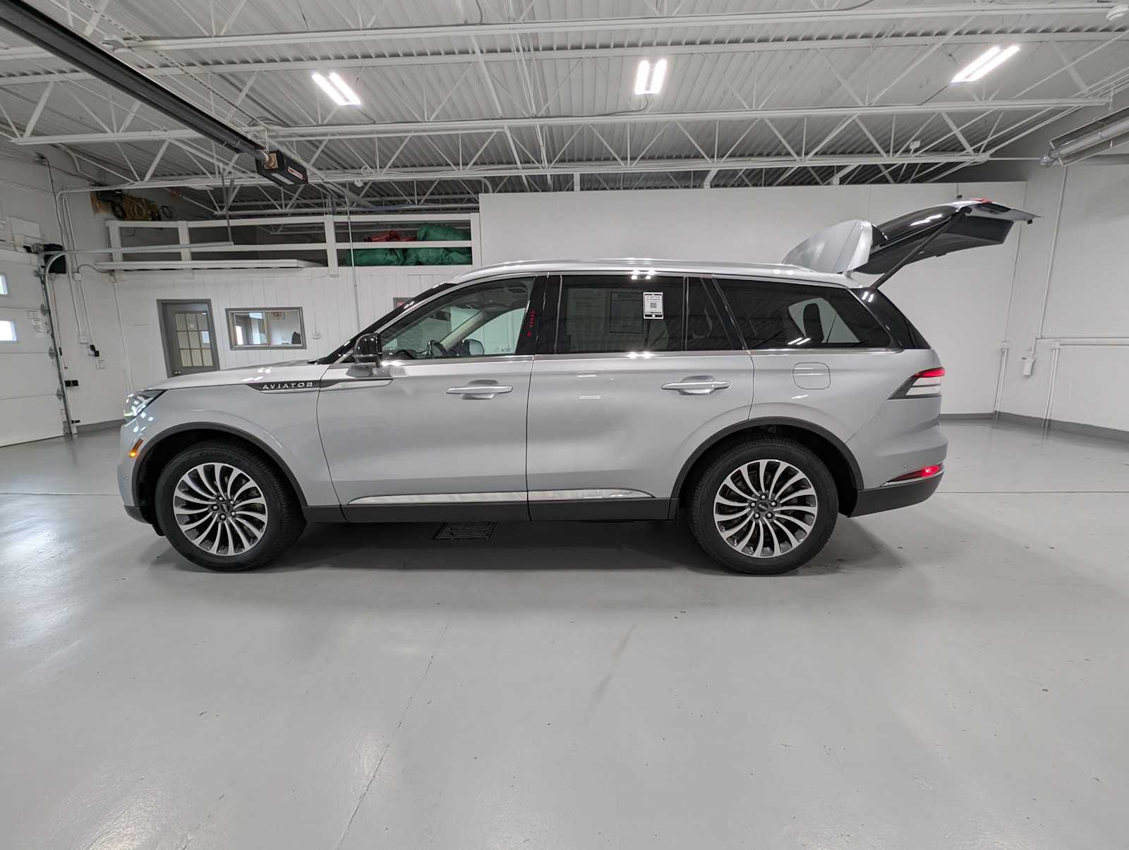2020 Lincoln Aviator Reserve photo 11